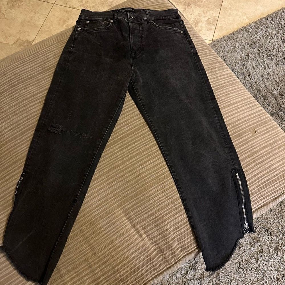 Zara premium denim button fly raw angled hem zipper size 6